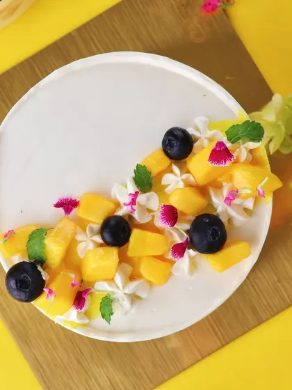 Mango season is here! Our best-selling Mango Tres Leches, Mango Blueberry, and other mango delights are back. They are fresh, juicy, and the perfect way to celebrate summer.