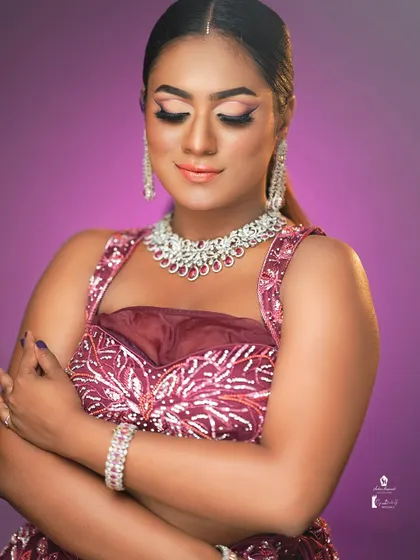 A beautiful final portrait from this important session on working with dusky skin.