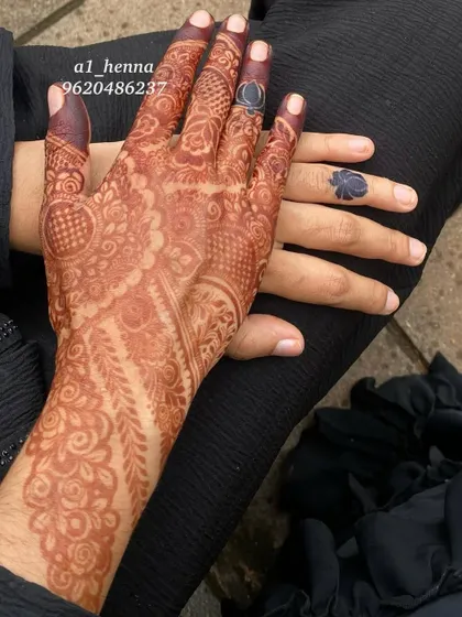 This close-up shows the beautiful reddish-brown color of a fully developed organic henna stain.