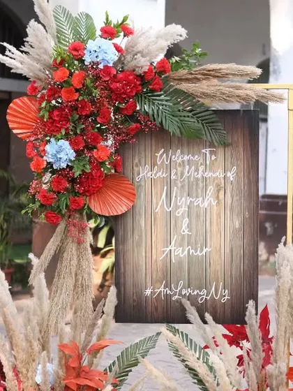 The complete entrance setup, blending rustic and bohemian elements for a warm and stylish welcome.