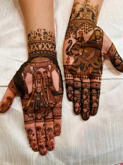 This design features a varmala portrait on one hand and a bride on an elephant on the other, telling a royal wedding story.
