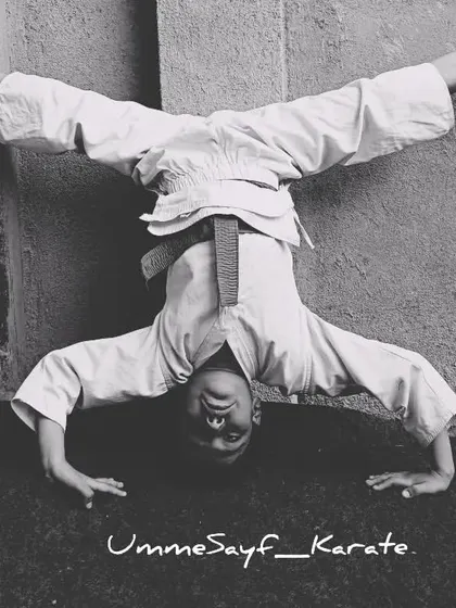 Stay strong for yourself. This student shows incredible strength and flexibility with this advanced pose. We work on conditioning to build a powerful body. 🖤