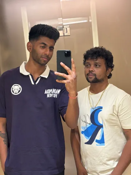 A final selfie with Mayank Yadav.