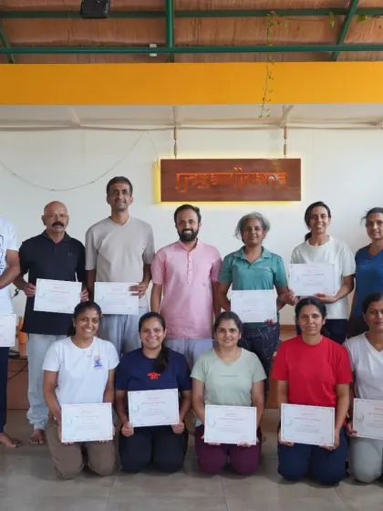 Another wonderful group of participants from a Yoga Kurunta workshop. I am grateful to everyone who joins these sessions and embraces this unique and powerful practice with such openness.