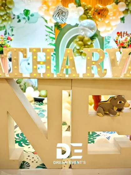 A close-up of the giant 'ONE' and marquee name display from Atharva's 'Wild One' party. I love incorporating small animal figures into the details.