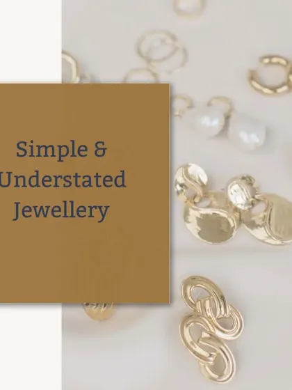 For a professional setting, simple and understated jewelry is always a good choice. It adds a touch of elegance without being distracting, keeping the focus on you.