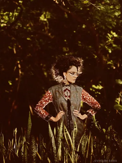 Another shot of Lisa Haydon killing it for Verve Magazine. The dramatic makeup and styling contrast beautifully with the wild, natural background.