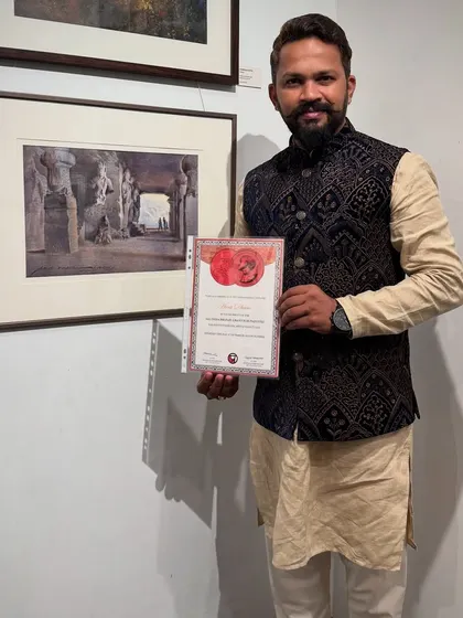 I am excited to share that I was awarded the 'Kalanand' All India Grant for my watercolour painting "Timeless Beauty" by the Prafulla Dahanukar Art Foundation.