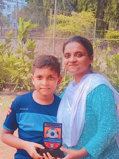 A player receives the "Star of the Match" award for his performance in the FIFA Freedom League. We encourage our players to stand out and give their all in every single game.