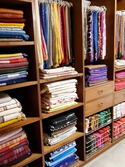 As a former textile student, I have a special love for sarees. It was a pleasure to organize this collection, creating hanging space for flowy sarees and dedicated shelves for different cotton weaves.