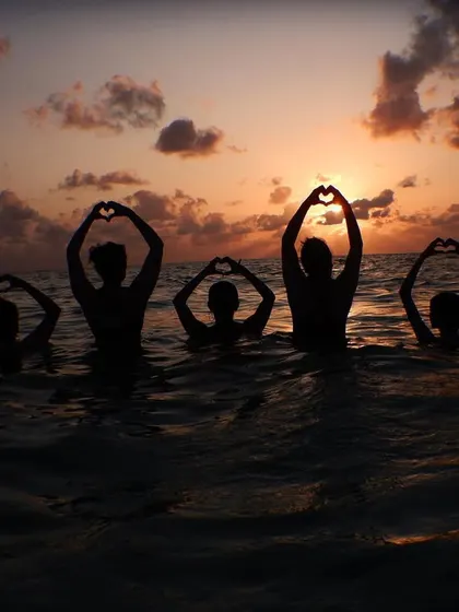 More glimpses from our unforgettable Lakshadweep retreats. Every moment is a postcard, from sunrise dives and full moon dinners to candid conversations and quiet naps on the beach.
