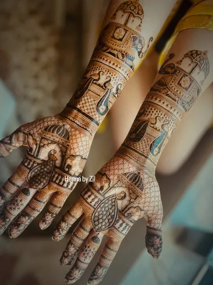 Another angle of the elephant and peacock bridal mehendi, showcasing the clean lines and symmetrical layout.