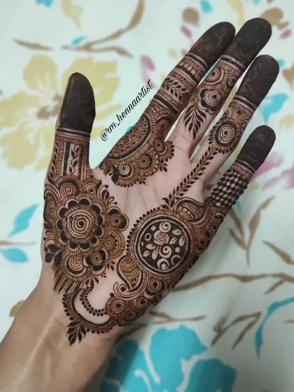 The final result of the step-by-step design. I love how the floral and mandala elements came together in this piece.