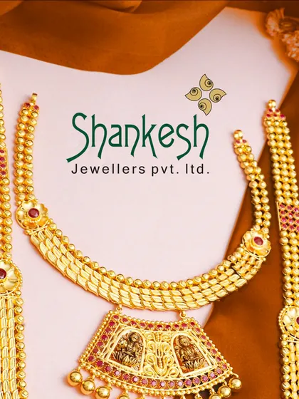 This bridal set features a unique temple-inspired design on the necklace pendant. The matching side pieces create a complete, cohesive look that is both traditional and distinctive.