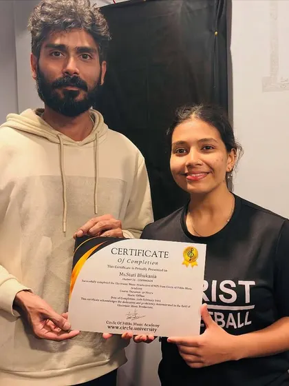 Big congratulations to Stuti for successfully completing the Electronic Music Production course! We can't wait to hear the incredible beats she'll create.