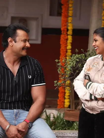 Sharing a laugh with actor Darshan on the sets of the movie Kranti. It's always a pleasure to work with such talented and down-to-earth professionals in the Kannada film industry.