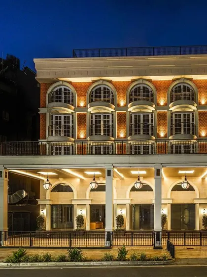 Facade lighting is about telling a story before someone even steps inside. For the Museum Inn, I used light to accentuate the classical architectural details, creating a warm, inviting glow that gives the building a timeless and grand presence at night.