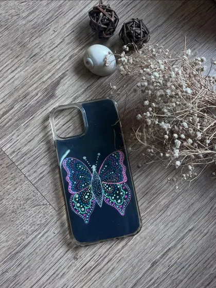 The completed butterfly phone case.