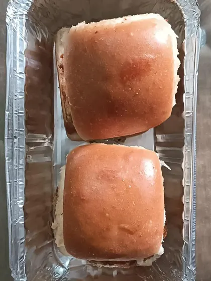 Another look at my special Vada Pav, a perfect snack to satisfy your hunger pangs.