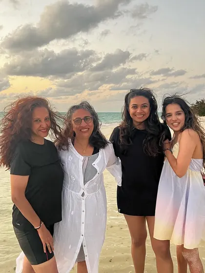 More glimpses from our unforgettable Lakshadweep retreats. Every moment is a postcard, from sunrise dives and full moon dinners to candid conversations and quiet naps on the beach.