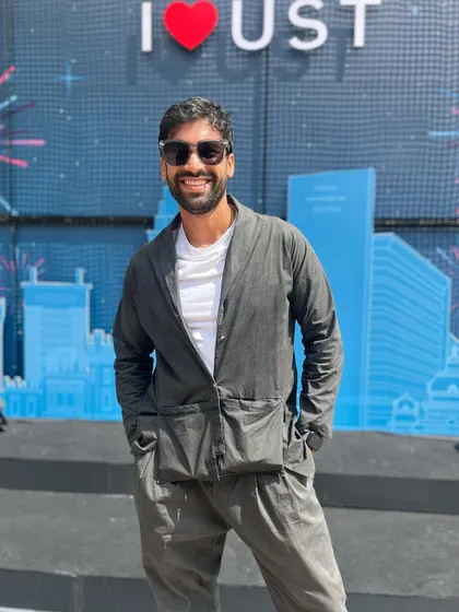 I love to match my style to the event. This modern, comfortable outfit was perfect for the high-energy, youthful vibe at the UST 25th-anniversary celebration.