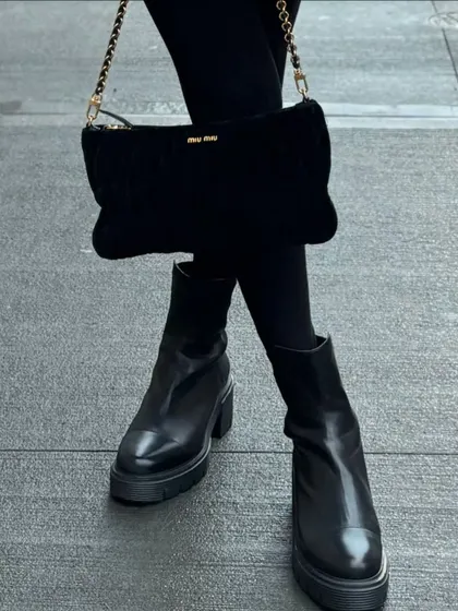 I lived in these Stuart Weitzman platform booties during my entire NYC trip. They are the perfect combination of stylish and comfortable for a city that requires a lot of walking.