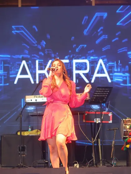Another angle from the Chandigarh performance, this time with the dhol visible, ready for some Punjabi beats.