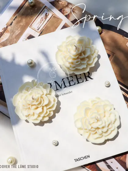 Introducing the 'Camellia' candle for my Spring collection. The double-pleated flower design symbolizes love and devotion, making it a perfect gift or a beautiful addition to your coffee table.