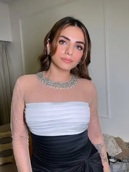 Another beautiful shot of Sukriti's GQ awards look. The makeup is designed to look perfect from every angle and under any lighting.