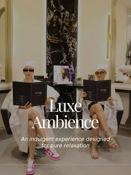 Luxe Ambience is central to the Dessange experience. Here, two clients enjoy a treatment in our private K-Lounge, an indulgent space designed for pure relaxation and personalized care.