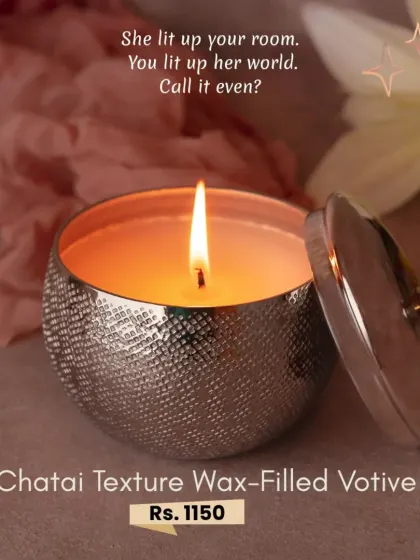 This chatai texture wax-filled votive is a simple yet beautiful gift for Raksha Bandhan. It's a gift of light and warmth for your sibling.