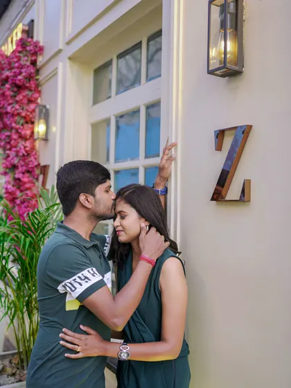 The city provides so many beautiful backdrops. This intimate moment was captured outside a lovely building, showing that romance can be found anywhere.