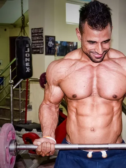 Be focused to improve your weak areas. A shot from one of my own training sessions.