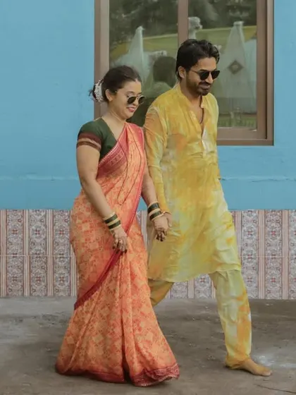 Another angle of the post-Haldi walk. We take multiple shots to ensure we get that perfect, relaxed portrait.