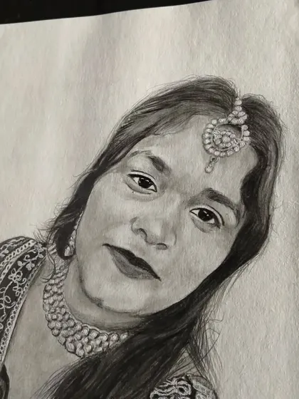 This follower sketch captures a woman in traditional attire, complete with a maang tikka and necklace.