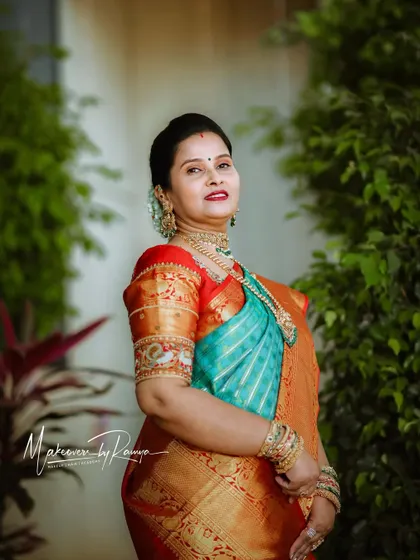 Sandhya looking elegant and poised.