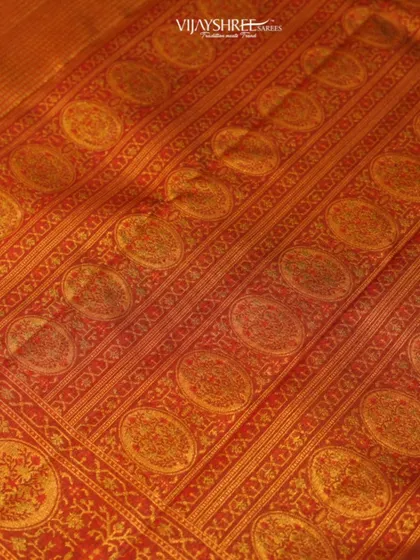 The full pallu design, showcasing the dense and luxurious zari work.