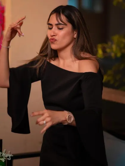A guest feeling the groove at one of my Friday night sets.