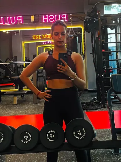 Day 6 of my recovery journey. Taking a moment to check in. The process is slow, and it's about redefining your limits and celebrating small wins. Every workout, no matter how small, is a step forward.