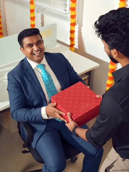 The perfect way to show appreciation to your team during the festive season. We help you bring smiles to the workplace with thoughtfully curated corporate Diwali gifts that make everyone feel valued.