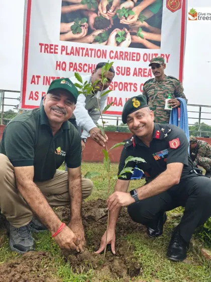 Honored to plant a tree with a senior officer from the Indian Army. Our collaborations with the armed forces have helped us reforest large areas across the country.