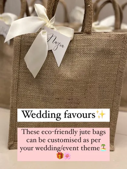 These eco-friendly jute bags can be customized to fit any wedding or event theme. They are a great option for wedding favors that are both beautiful and sustainable.