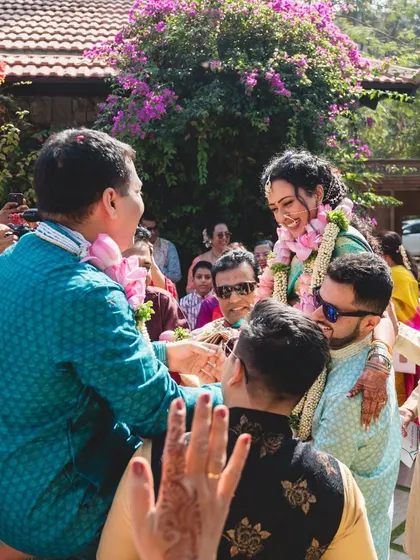 Capturing the love and connection between the couple. These candid shots from real weddings showcase the joy and emotion of the day.