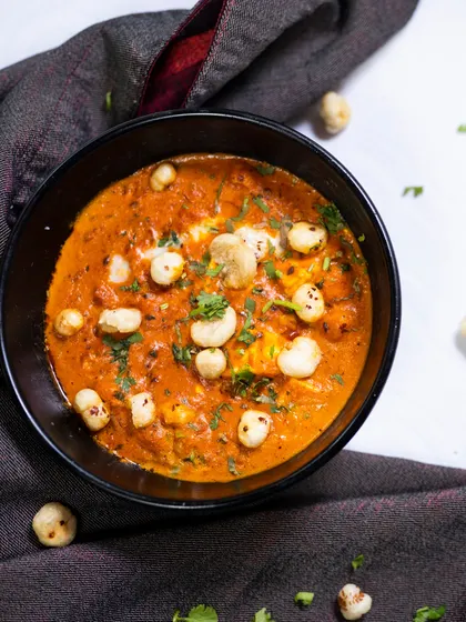 My delicious Paneer Makhana Masala is a unique combination of creamy paneer and healthy makhana cooked in a yummy onion and tomato gravy. It goes well with your choice of Indian Bread.