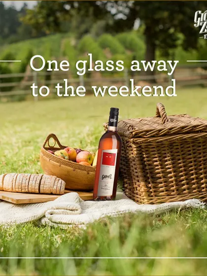 A weekend picnic with our Art Collection Rosé is a perfect escape. This wine, with its delicate fruit notes, pairs wonderfully with fresh bread, cheese, and the company of loved ones.