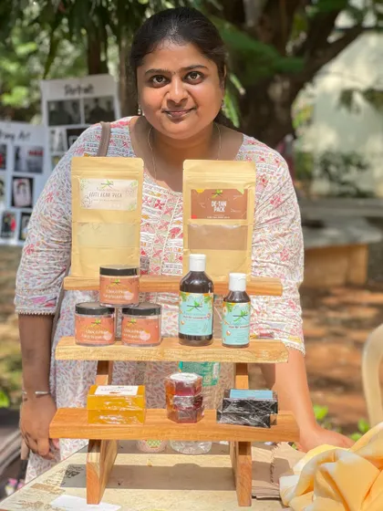 Here I am with some of my creations at an alumnae event for my college in Madurai. Being a 'Madurai ponnu' and a small business owner fills me with so much pride.