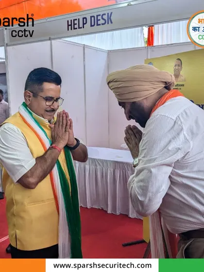 A moment of respect at the UP Police Telecom HQ’s Rising Day Event in Lucknow. I am honored to partner with our police forces.