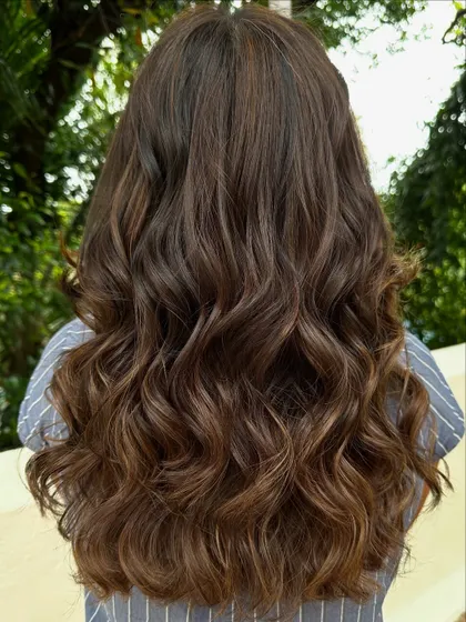 The final look for her holiday hair.