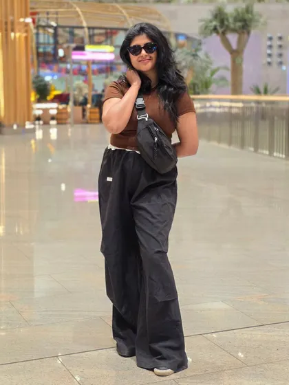 A casual airport look. My style is relaxed and comfortable when I'm on the move between cities and countries.
