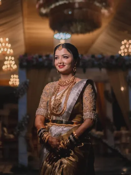 I had the pleasure of creating multiple looks for this bride, ensuring each one was fresh and unique. Her wedding day look was a beautiful blend of tradition and elegance.